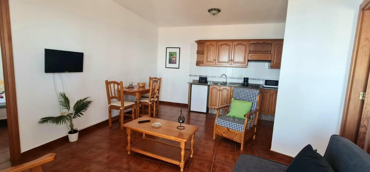 Apartamentos Los Geranios Tazacorte Exterior foto
